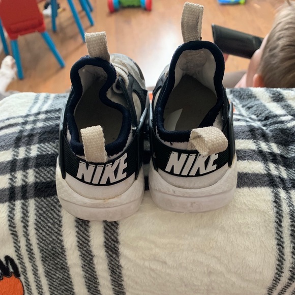 Infant Nike huaraches - Picture 2 of 2